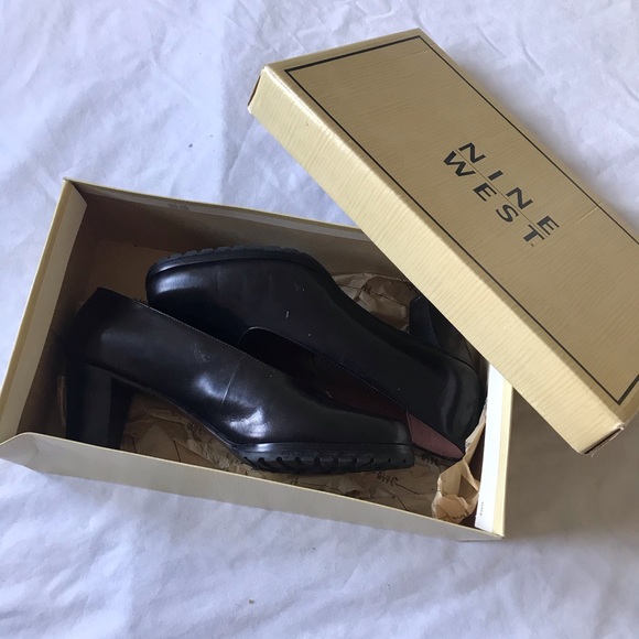 Nine West Black Lug Heeled Leather Loafers - Picture 5 of 6